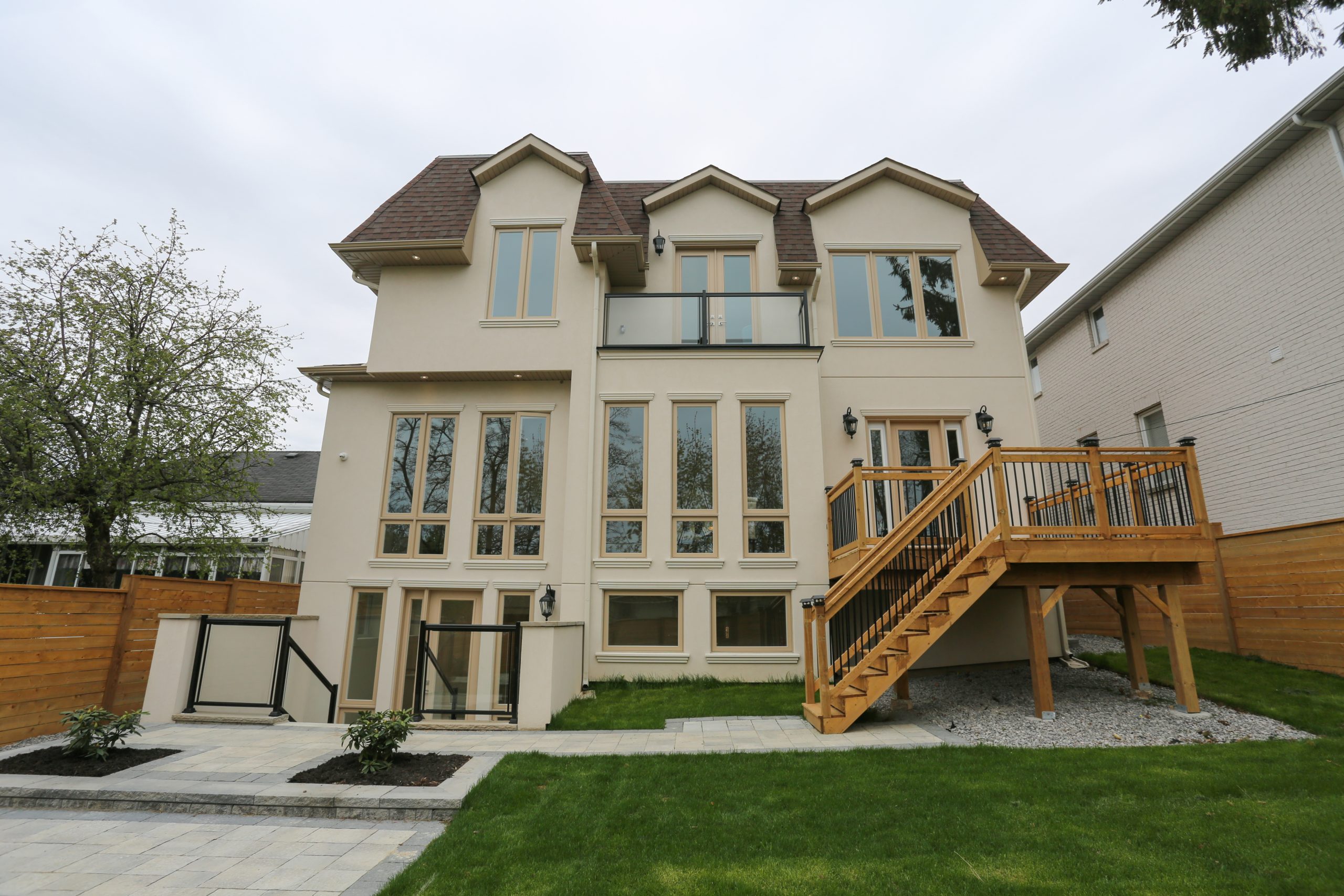 Luxury custom house builder backyard